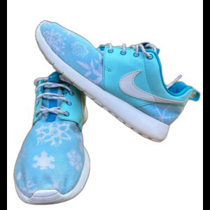 NIKE KIDS ROSHE ONE PRINT GS 7Y COPA WHITE BLUE LAGOON 677784-401